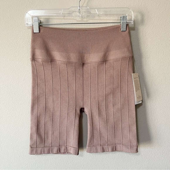 Spiritual Gangster Amara Wide Rib Biker Short Rich Mauve Size XS/Small NEW - Picture 5 of 11